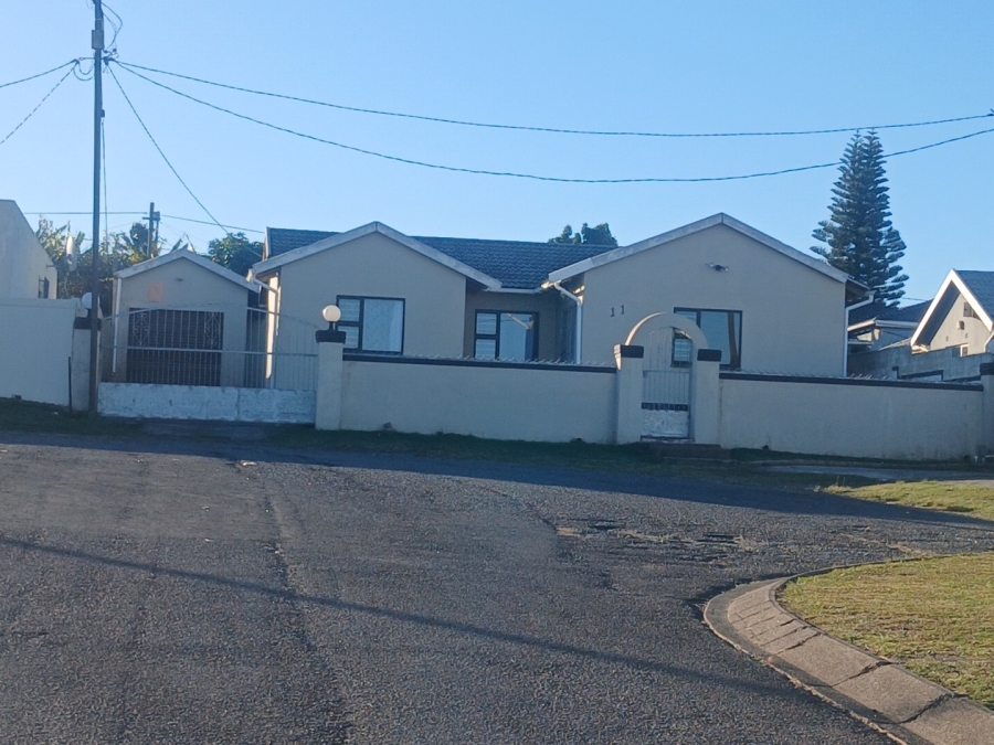 3 Bedroom Property for Sale in Sunnyridge Ext 3 Eastern Cape
